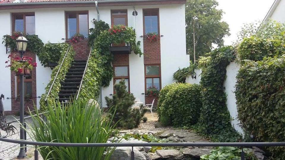 Pension Art Lázně Bohdaneč Exteriör bild